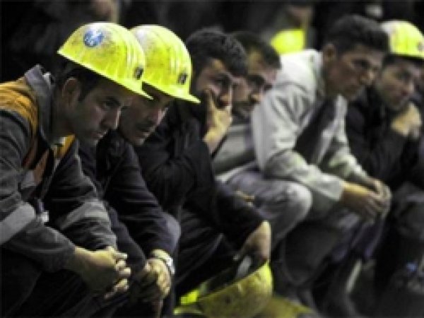 17 İşçi Öldü Yüzlerce İşçi Mahsur Kaldı 