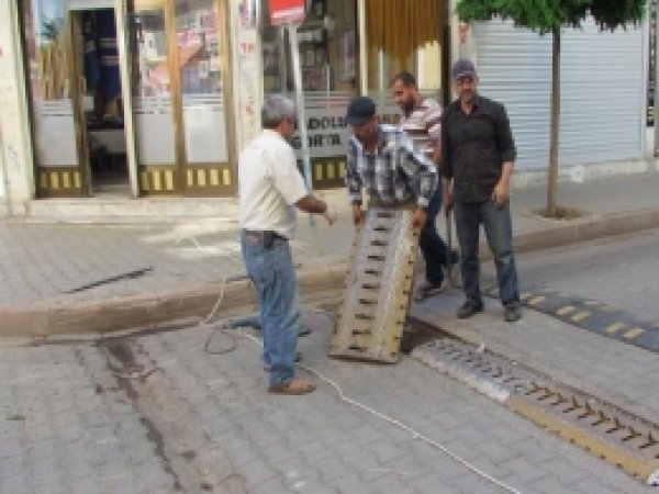 Siverek Caddelerindeki Kapanlar Kaldırıldı 