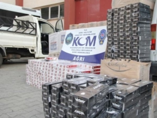 Ağrı'da 52 Bin Paket Kaçak Sigara Ele Geçirildi 