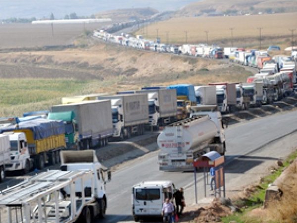 Petrol Tercihi İran'dan Irak'a Kaydı 