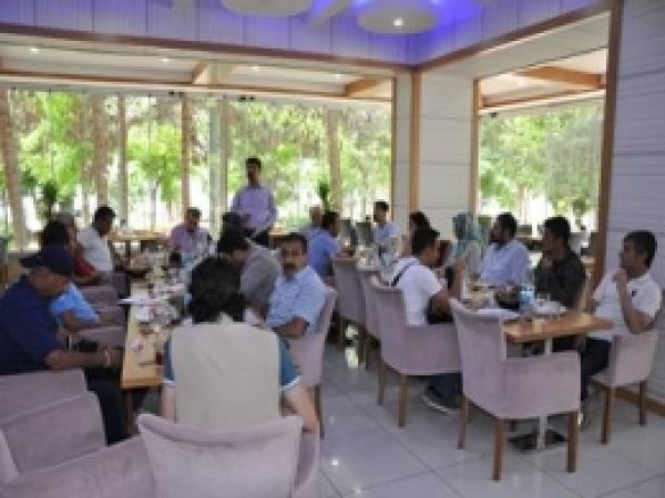 'Sendikalar Siyasi Parti Uzantısından Uzaklaşmalı'