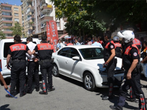 Urfa'da İki Grup Arasında Genginlik