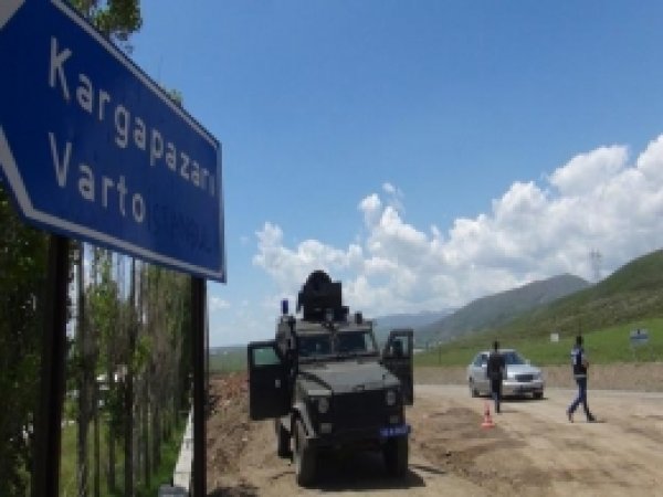 Muş Varto ve Karlıova Yolu Ulaşıma Kapandı 