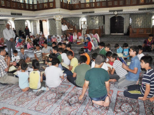Yaz Kur'an Kursları Coşkuyla Başladı 