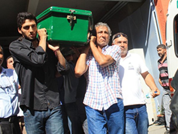 Mersin'de Bir Öğrenci Dövülerek Öldürüldü 