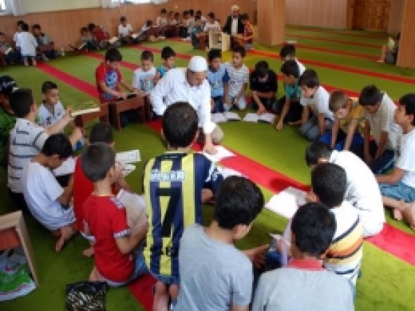Midyat'ta Kuran Kurslarına Rekor Katılım 