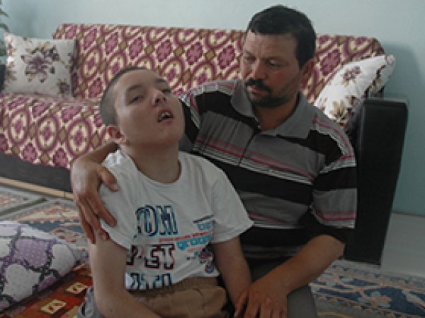 'SSPE Hastalarının Sesini Duyan Yok'