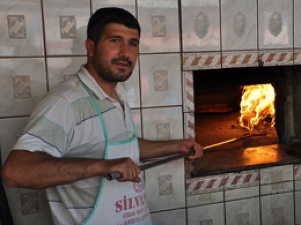 90 Derecede Oruç Tutuyorlar 