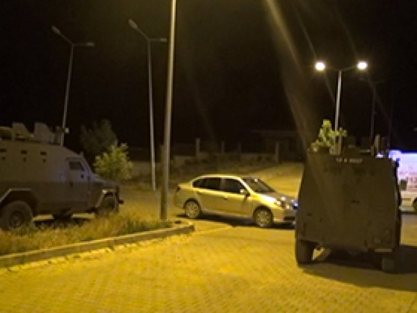 16 Yaşındaki PKK'lı  Silahıyla Teslim Oldu  