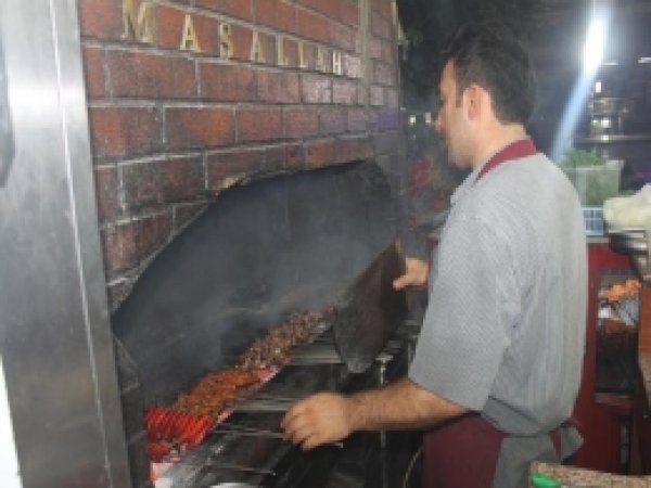 Sahurlarını Ciğerle Yapıyorlar 