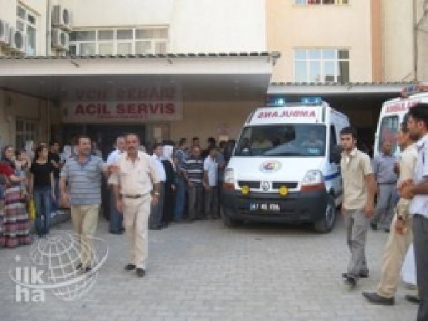Nusaybin'de Kavga: 13 Yaralı 
