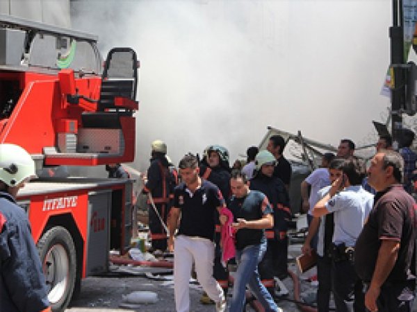 Zeytinburnu'nda Patlama: 1 Ölü