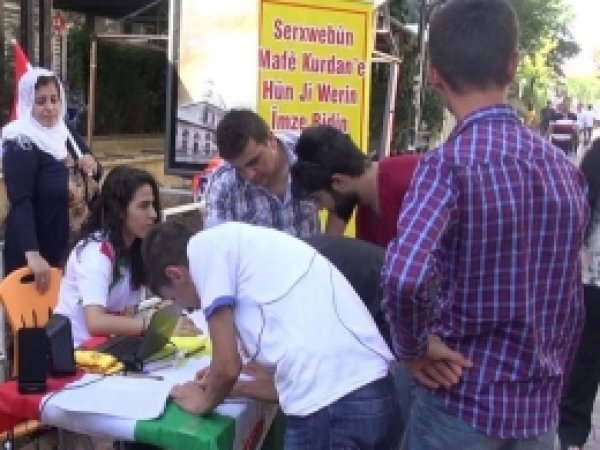 Bağımsız Kürdistan İçin İmza Kampanyası 