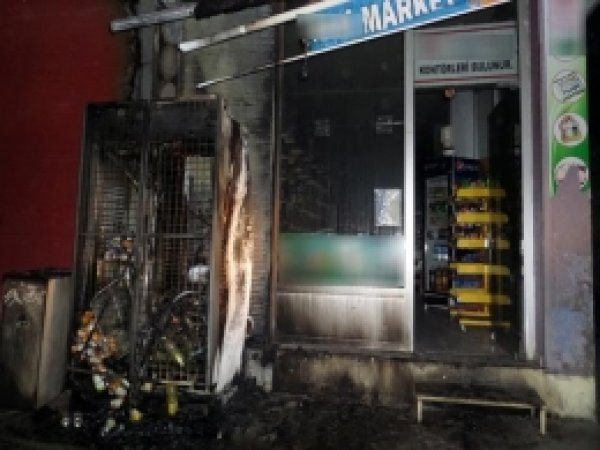 Silopi'de Markete Molotoflu Saldırı 