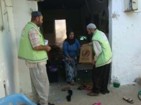 Avrupa Yetim Der Kahta'da Yetimleri Sevindirdi 