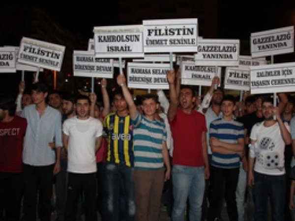 Elazığ'da Gazze'ye Destek İsrail'e Lanet