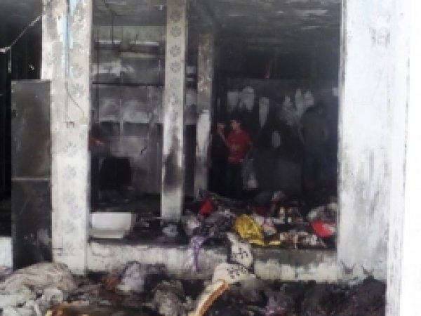Silopi'de Bir İşyeri Yandı 