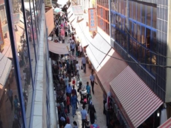 Esnaf ve Pazarcı Satışlardan Memnun 