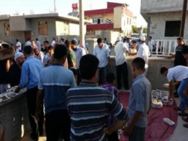  Bayram Namazında Tirit Ziyafeti 