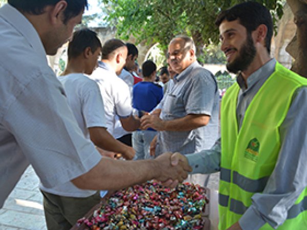 Peygamber Sevdalıları Halkla Bayramlaştı 