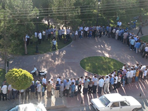 Antepliler Salâvatlar Eşliğinde Bayramlaştı 