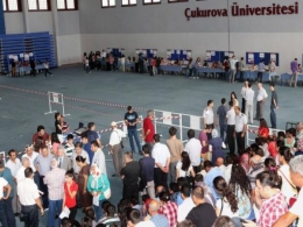 Üniversite Adaylarının Kayıt Telaşı Başlıyor 