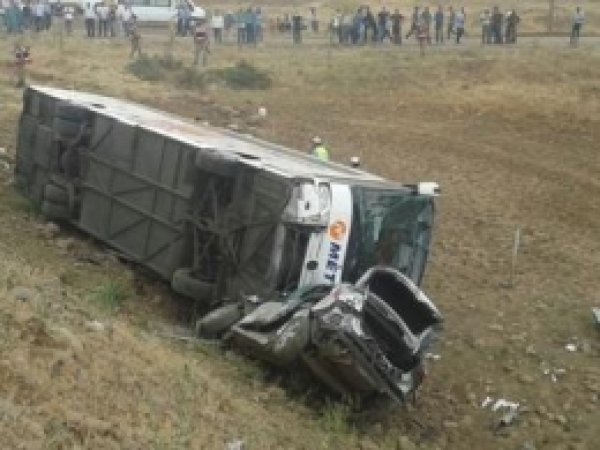 Bingöl'de Trafik Kazası:33 Yaralı 