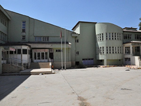 Devlet Hastanesi 5 Yıldır Tadilat Bekliyor