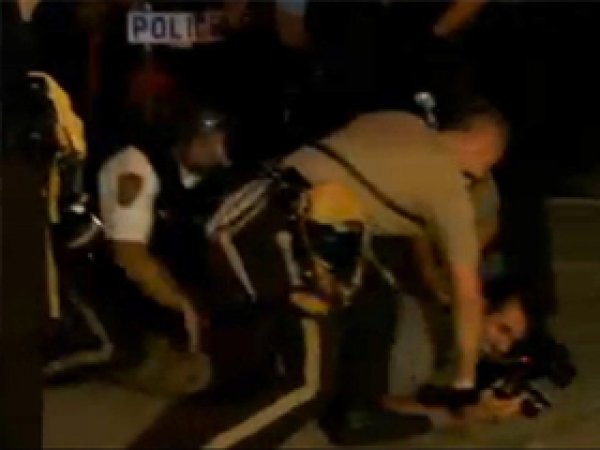 'Polis Beni Tutup Yere Savurdu'