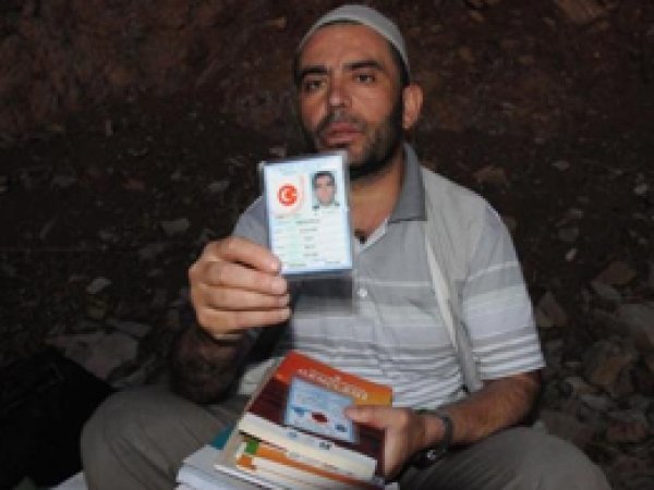 PKK Uludere'de Müezzini Kaçırıp Sorguladı