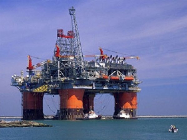 İran Hazar'da Avantaj Arayışında