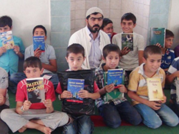 Cami İmamından Kitap Okuma Kampanyası 