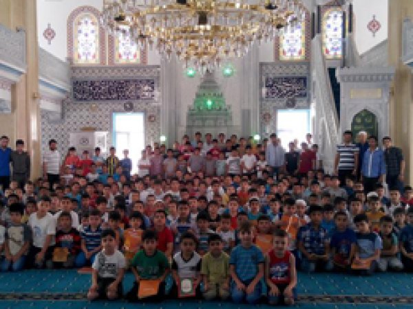 Esenler'de Yaz Kur'an Kursları Doldu Taştı 
