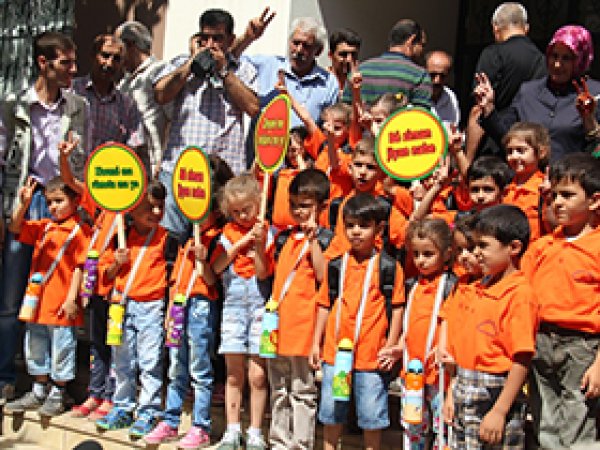 Diyarbakır'da Kürtçe İlkokul Açıldı 
