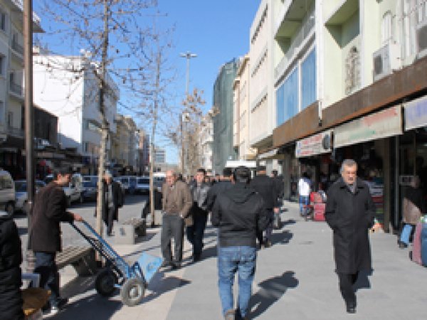 Zengin ile Fakir Arasındaki Uçurum Arttı