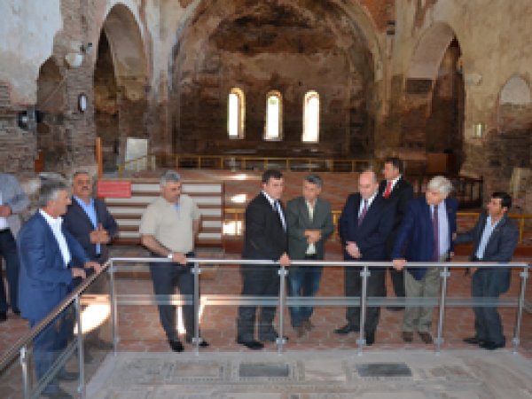 'Gürcistan'da 240'tan Fazla Cami Var'
