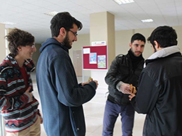 Aksa Gençlik, Kandil etkinliği düzenledi