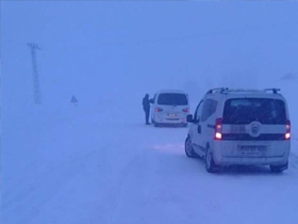 Bingöl’de 176 köy yolu halen kapalı