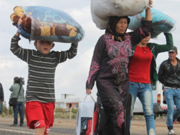 Suruç'ta 10 bin Kobanili çocuğa eğitim
