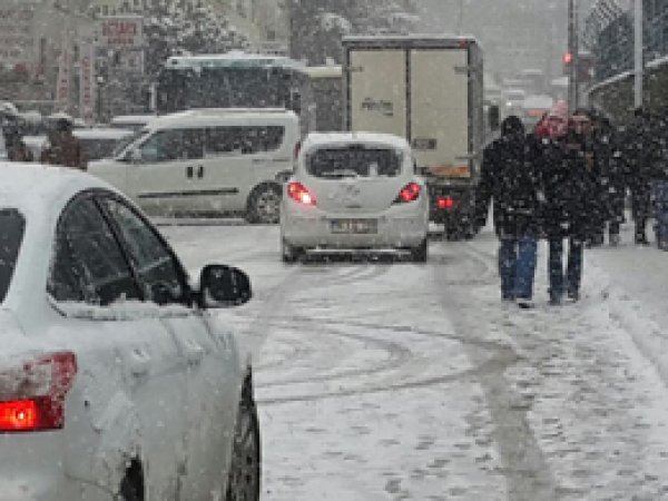 Bursa donuyor!