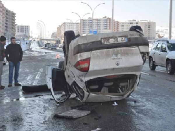 Batman'da trafik kazaları: 1 ağır yaralı