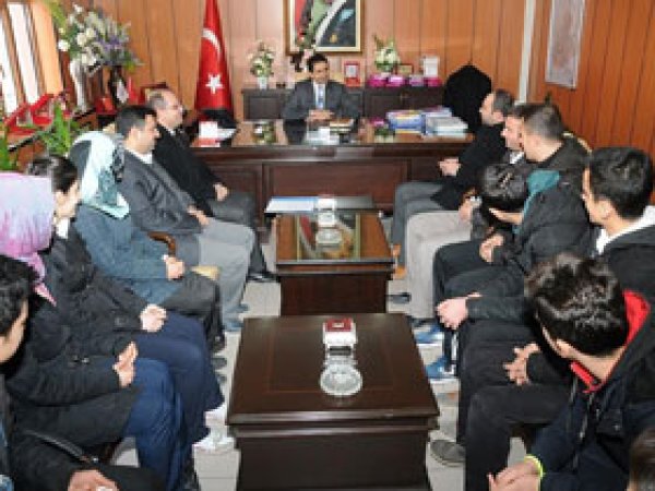 Başarılı öğrencilerden Batman MEM'e ziyareti