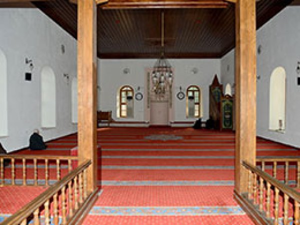 Bursa'da 120 yıllık cami yenilendi