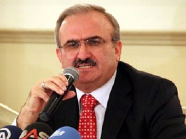 'Dininden bihaber gençleri, kaybetmeyelim'