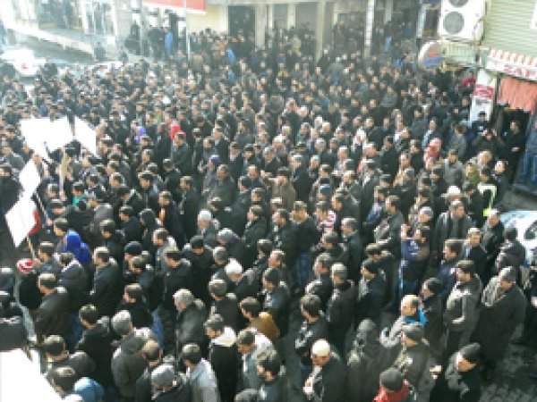 Solhan'daPeygambere hakaret tel'in edildi