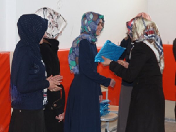Filistin destekli lisede karne heyecanı