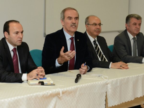 Ağılları çöken çiftçilere destek 