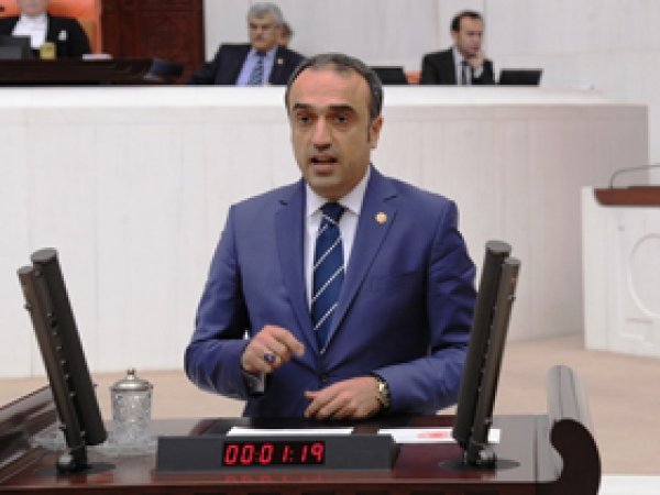 'Müslümanlar hakaretin bedelini sorar'