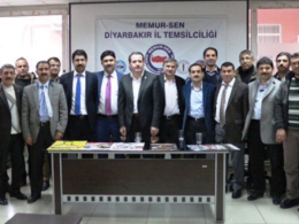 Yalçın Diyarbakır delegeleri ile bir araya geldi
