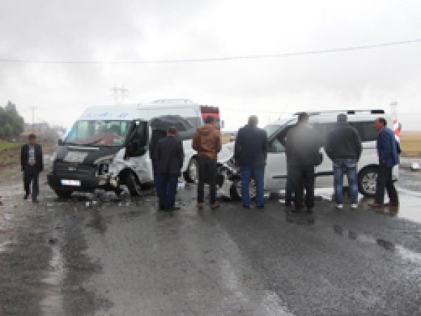 Karlıova'da trafik kazası: 7 yaralı